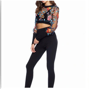 NWOT Cosmopolitan X Dress the Population Mesh Embroidered Floral Crop Top Size S